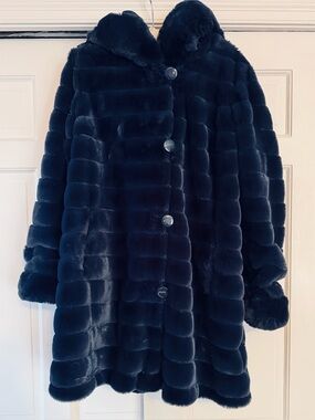 Nikki Jones reversible navy blue faux fur Parker